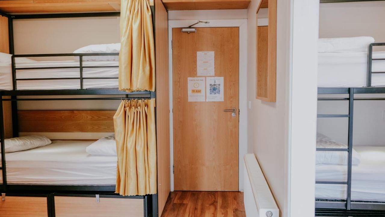 Bed 8-Bed Mixed Dormitory Room