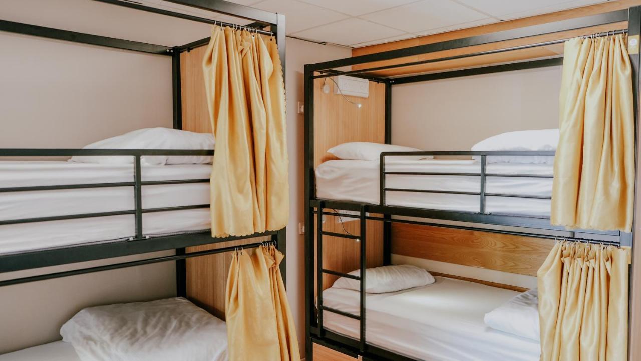 Bed 4-Bed Mixed Dormitory Room