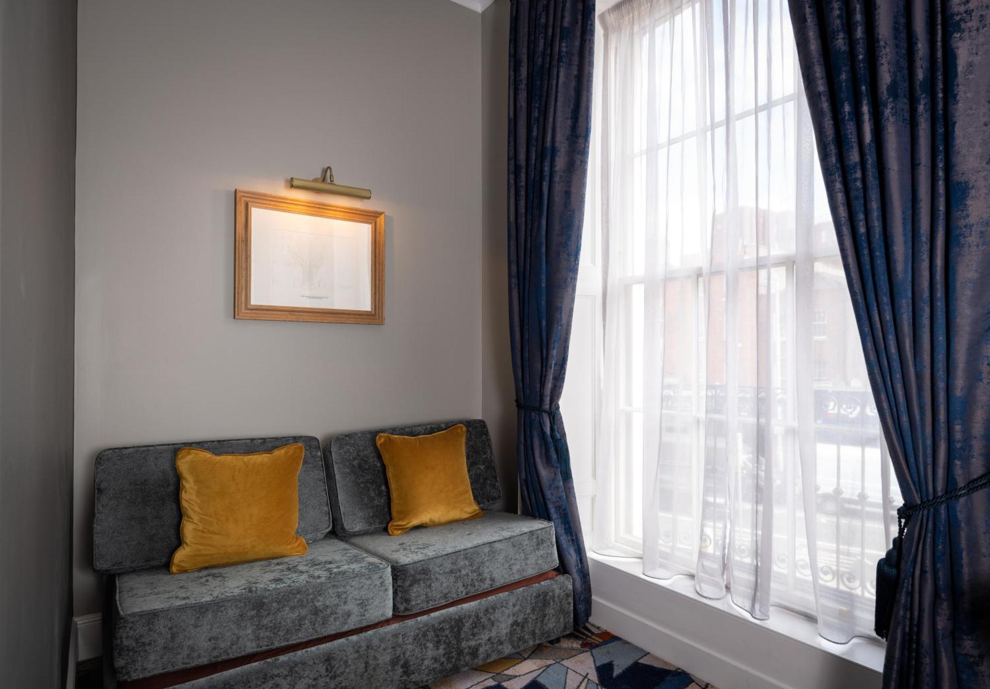 Standard Family Twin Room 3