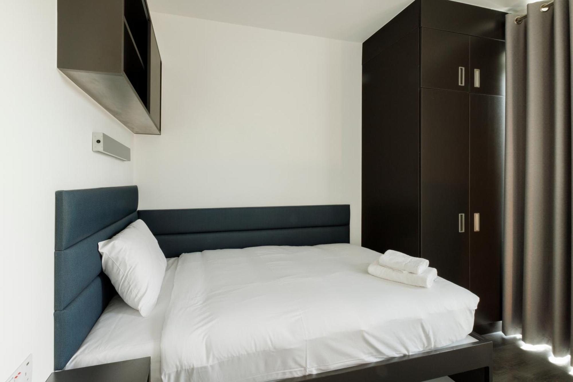 Single Room Private Bathroom