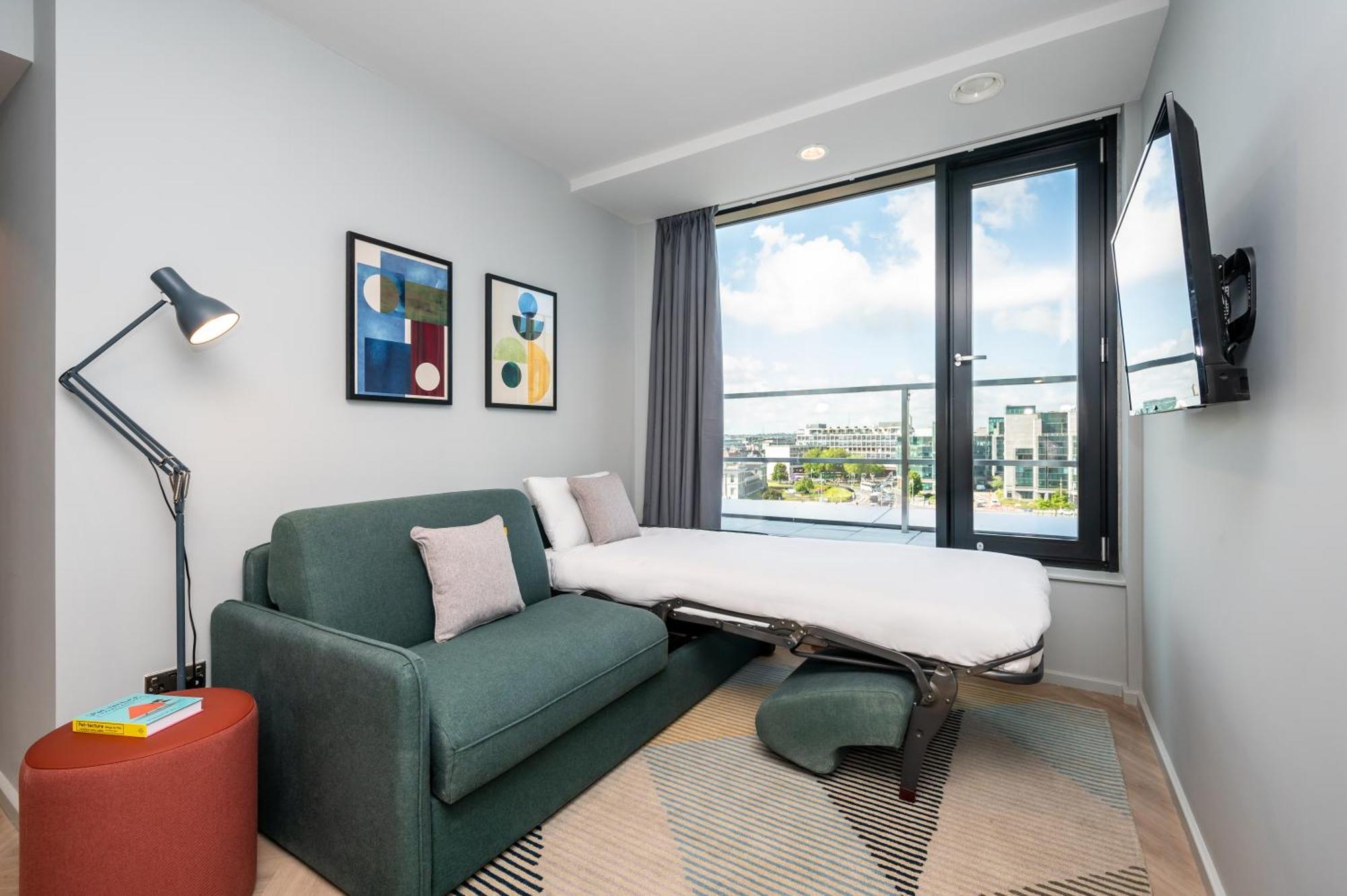 One Bedroom Apartment