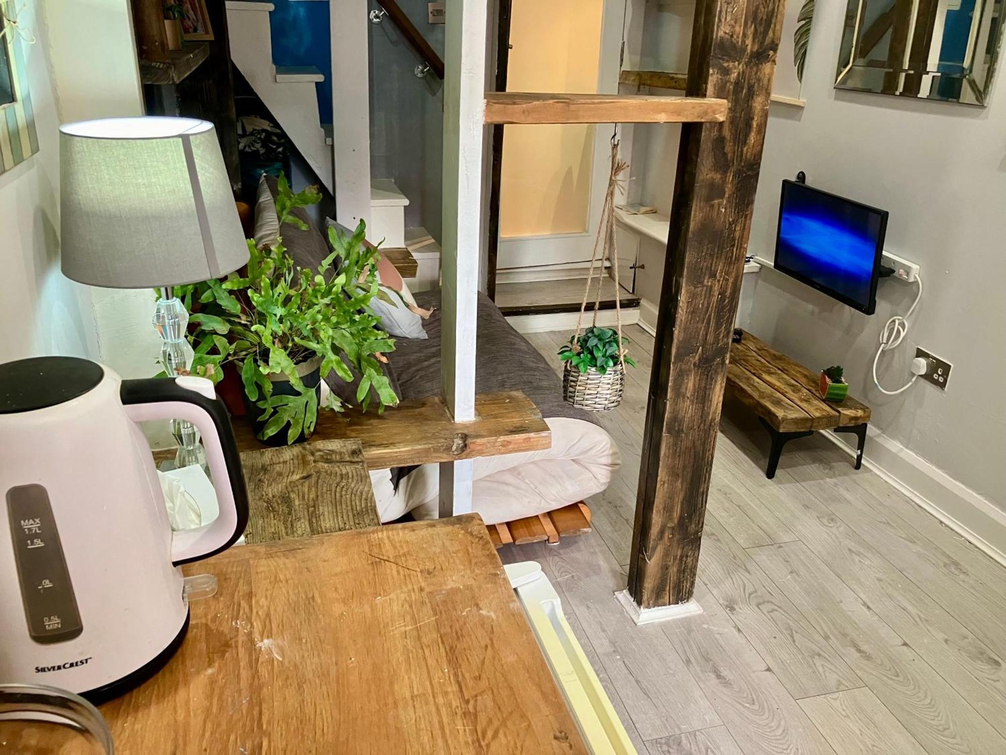 Studio Split Level