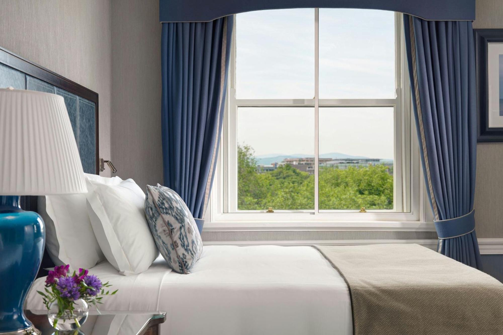 Large King Room Park View