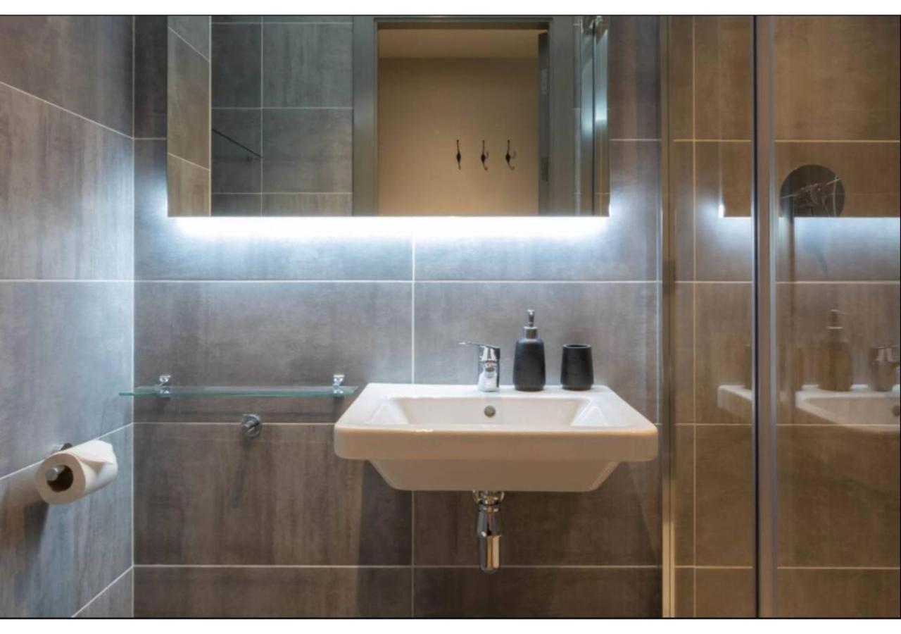4 Bedroom Apartment