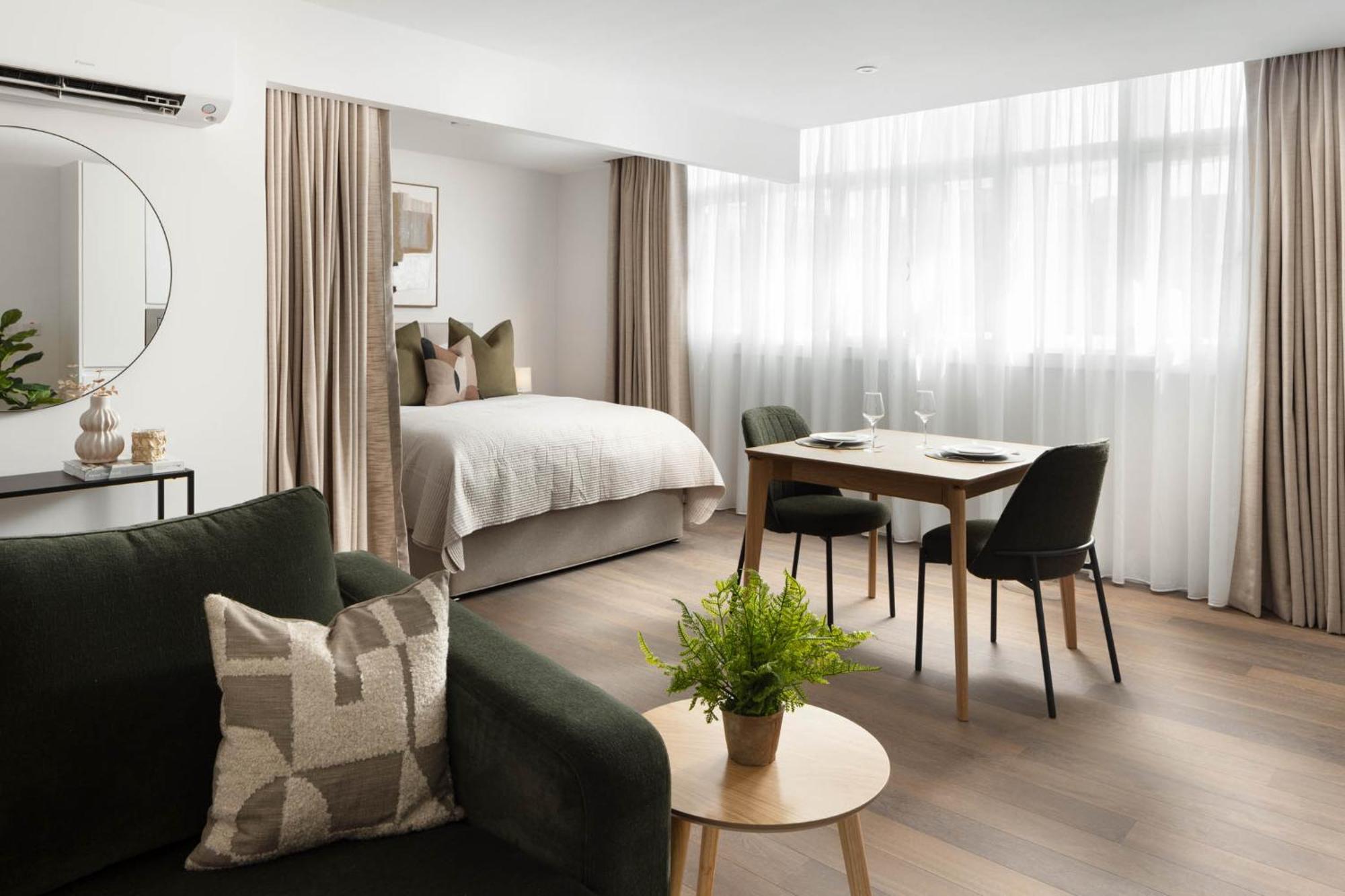 Studio Apartment King Bed