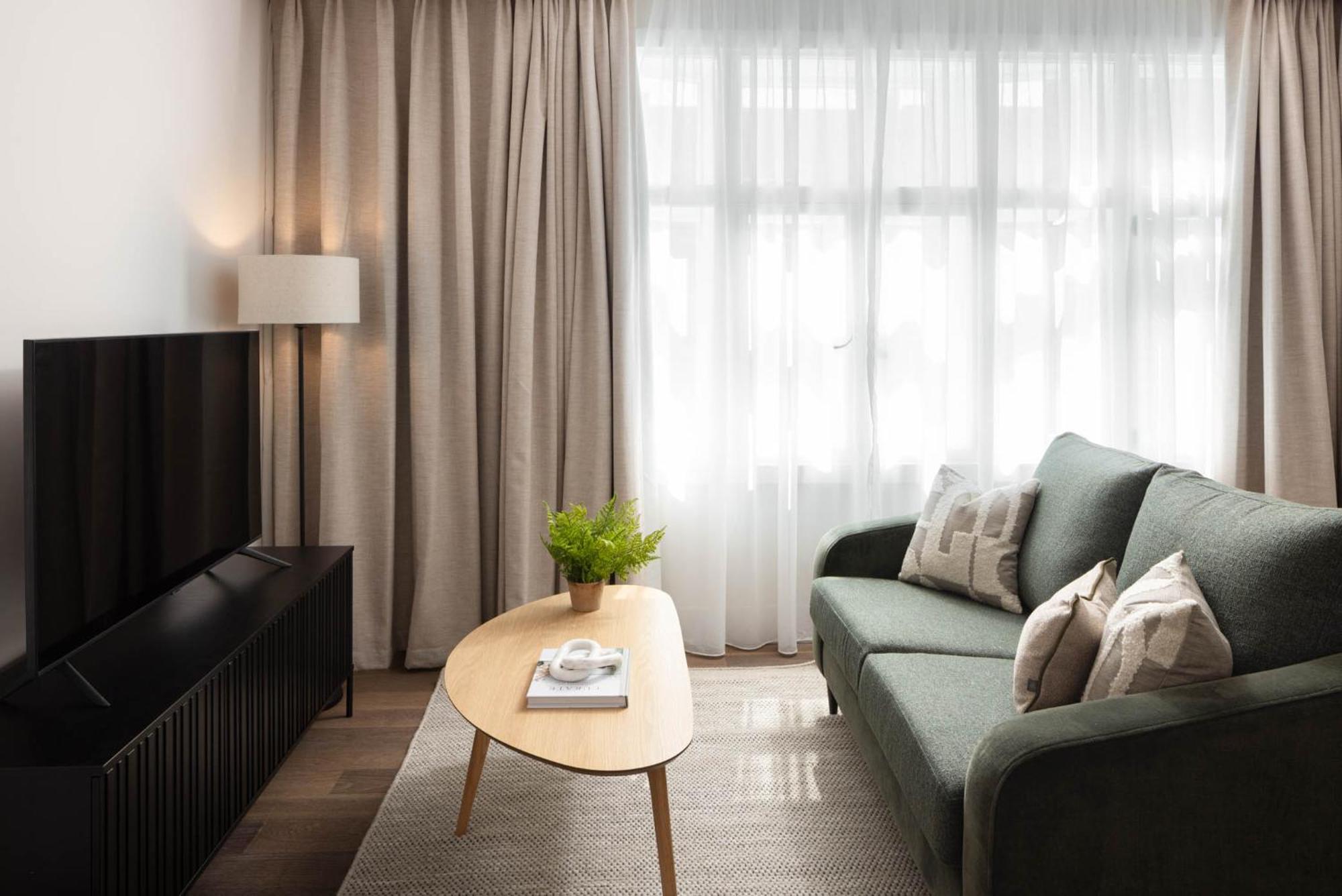One-Bedroom Premier Apartment