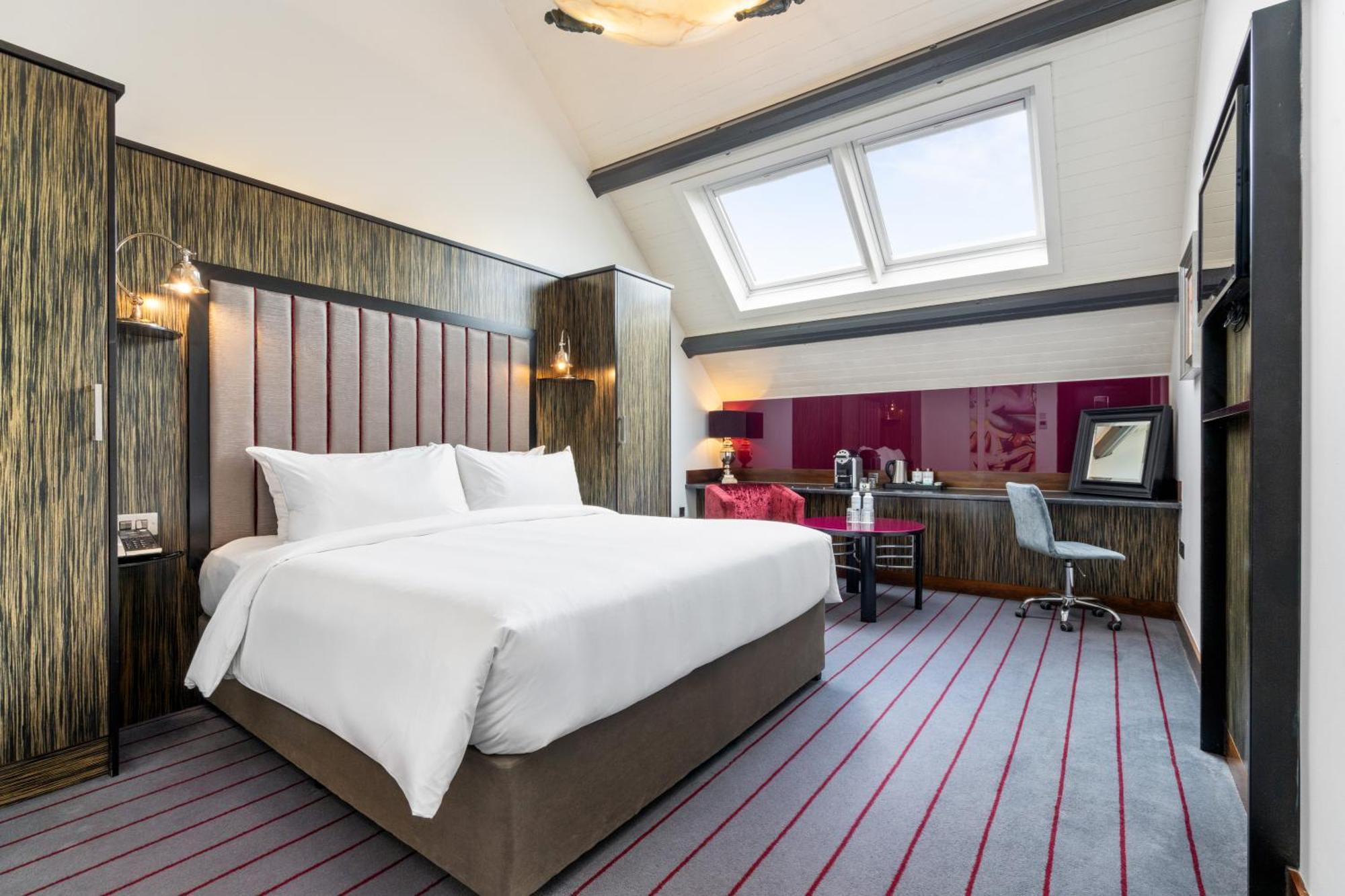 Executive King Room