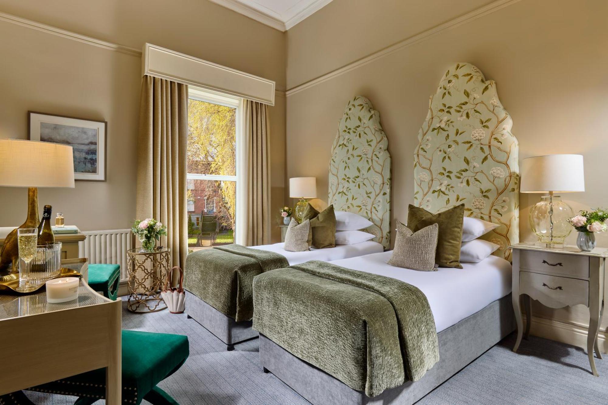 Superior Twin Room