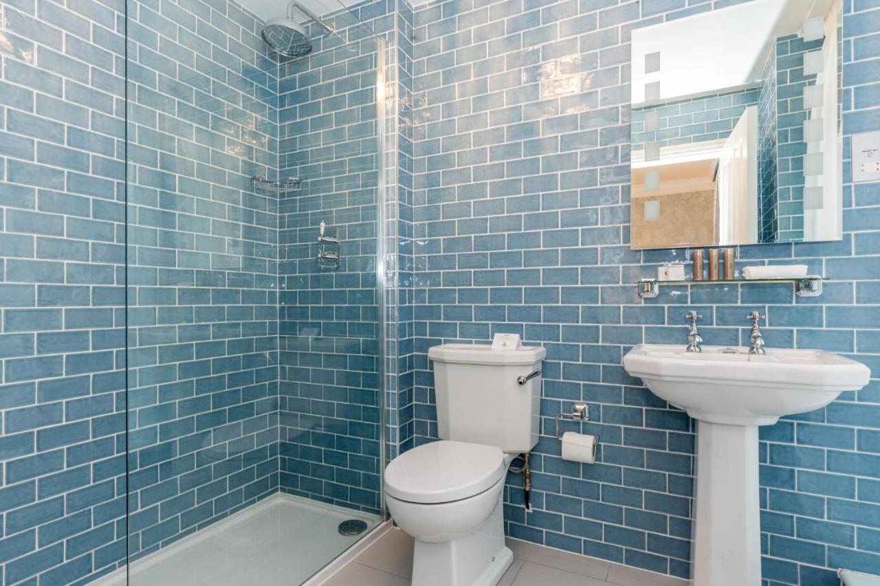 Small Single Room