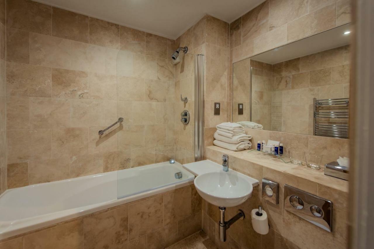 One-Bedroom Apartment,784616031:JPEG