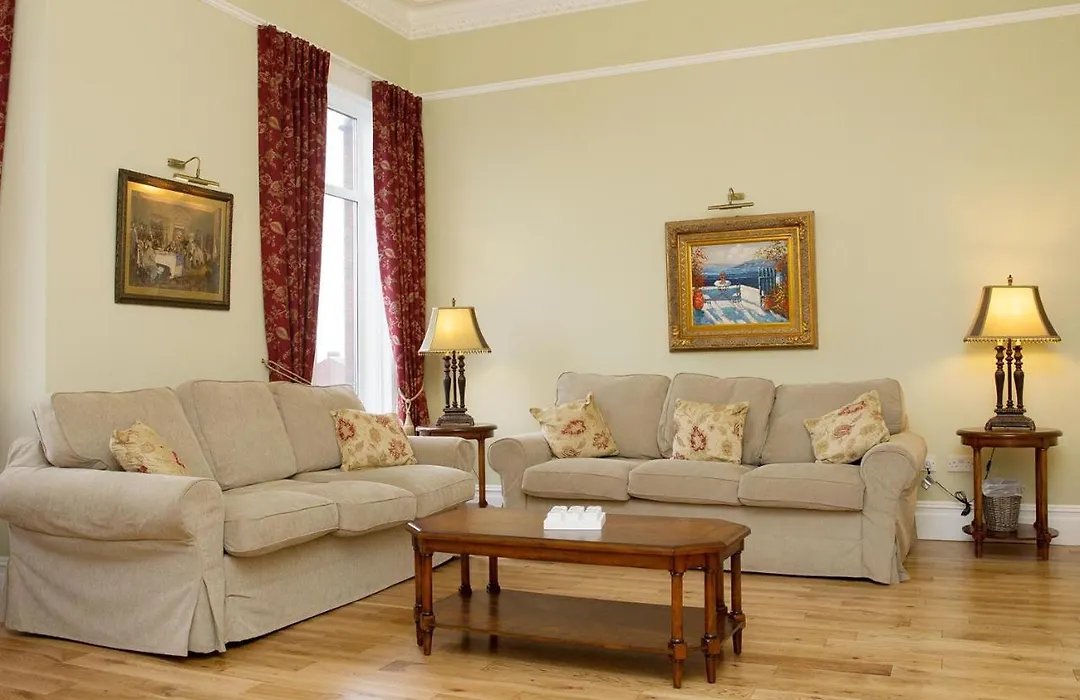 Glencourt Apartments-1