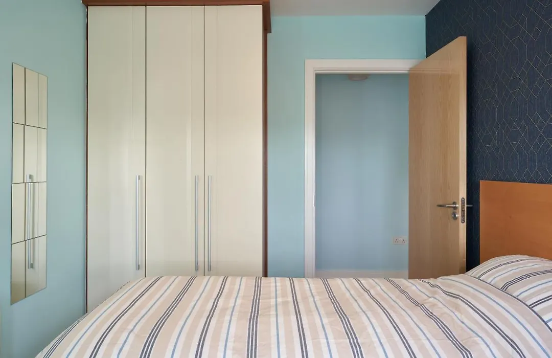 Luxury Apartment Near O'Connell Street-1