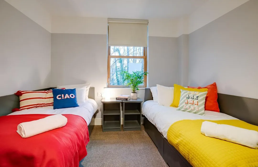 Griffith Rooms-1