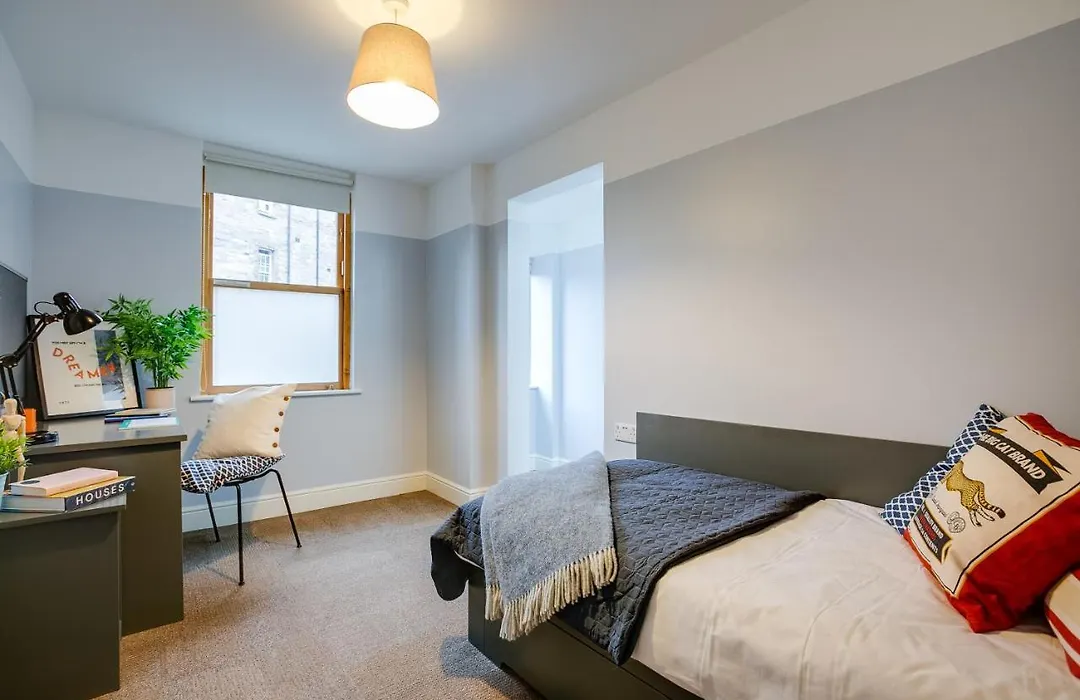 Griffith Rooms-1