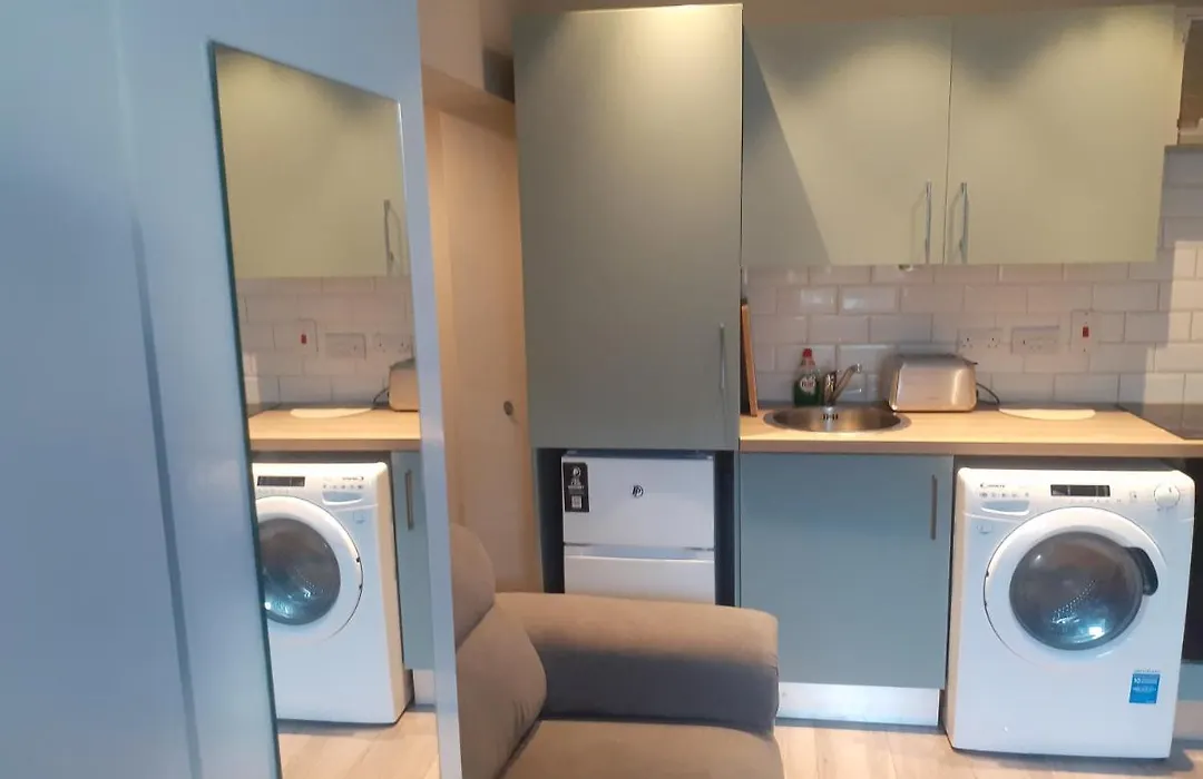 Spacious Studio-Dublin 3-1