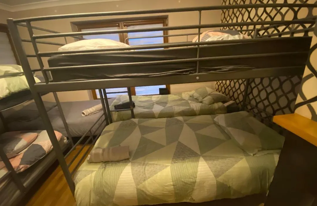 Dublin Airport Big Rooms With Bathroom Outside Room - Kitchen Only 7 Days Reservation-1