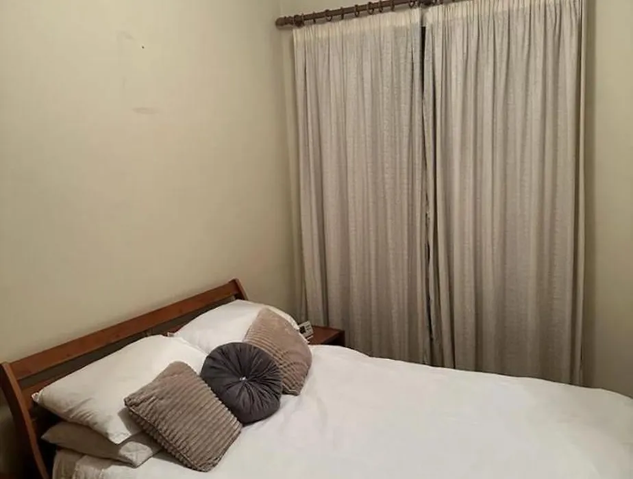 Double Room In A Cozy Apartment Dublin City Centre-1