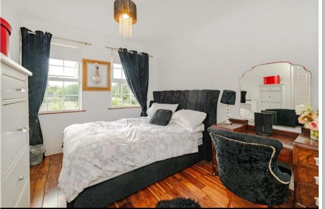Dublin Canal Side-1