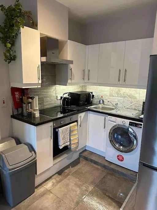 Central 1 Bedroom Apartment-1