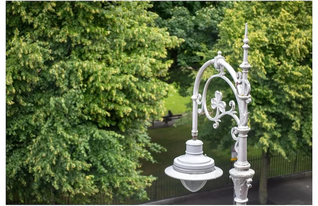 Mountjoy Spacious Private Apartment-1