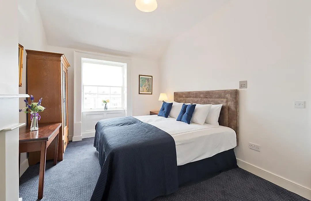 Henrietta Suites City Centre-1