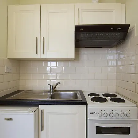 Glencourt Apartments-3