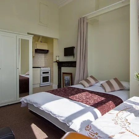 Glencourt Apartments-2