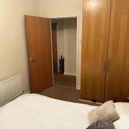 Double Room In A Cozy Apartment Dublin City Centre-2