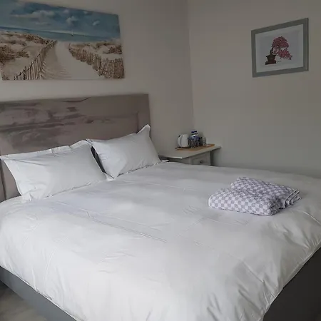 Barnoaks Room With Ensuite Bathroom - Homestay-2