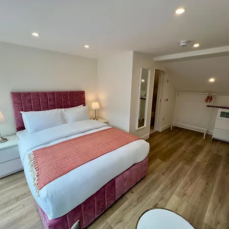 Ifsc Townhouse Apartments-2
