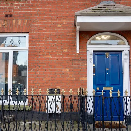 City Centre D1 - 2 Bedroom Spacious Modern Duplex House-2