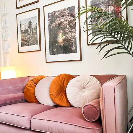 Stylish Apartment 1880S Guinness Worker House-3