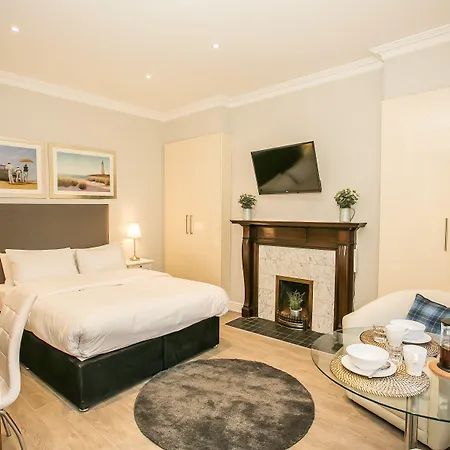 Grand Canal District Apartments-2