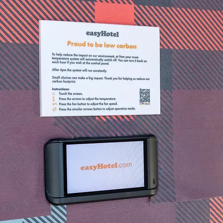 Easyhotel Dublin-3