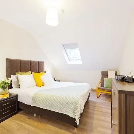 Five Lamps Suites-2