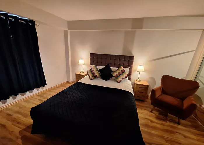 Five Lamps Suites
