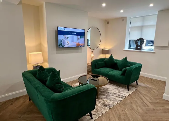 Ifsc Townhouse Apartments