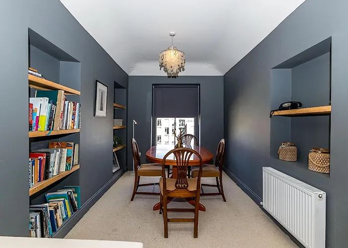 Ulster Apartment, 7 Henrietta Street, Dublin City Centre