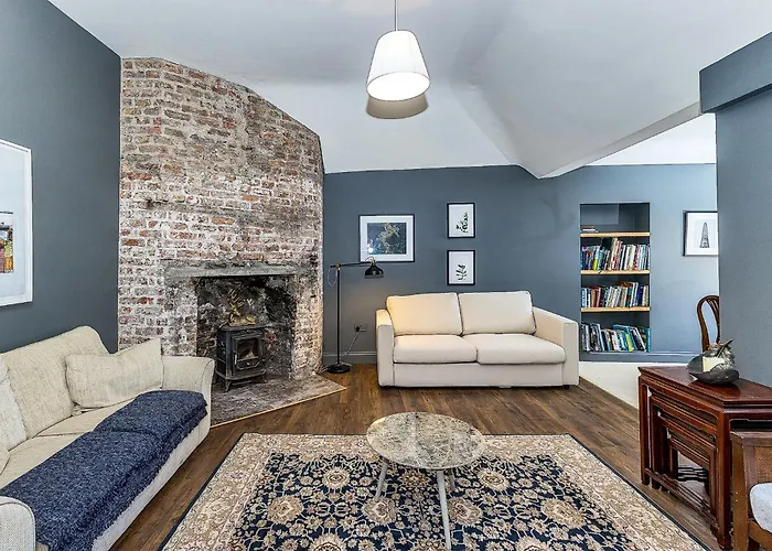 Ulster Apartment, 7 Henrietta Street, Dublin City Centre