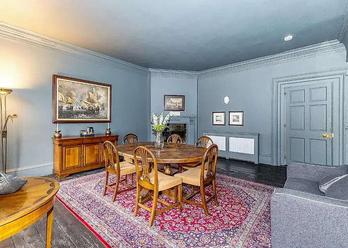 Leinster , 7 Henrietta Street, Dublin City Centre