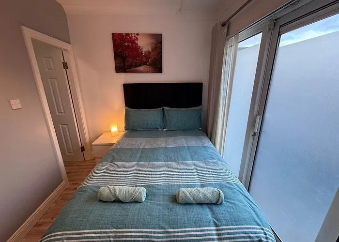 Modern Apartment Good Distance From Dublin City And Airport 4People