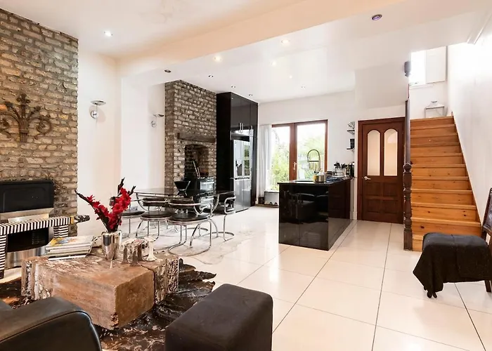 Serres' Home