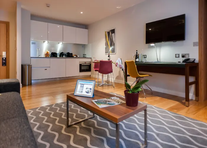 PREMIER SUITES Dublin, Leeson Street