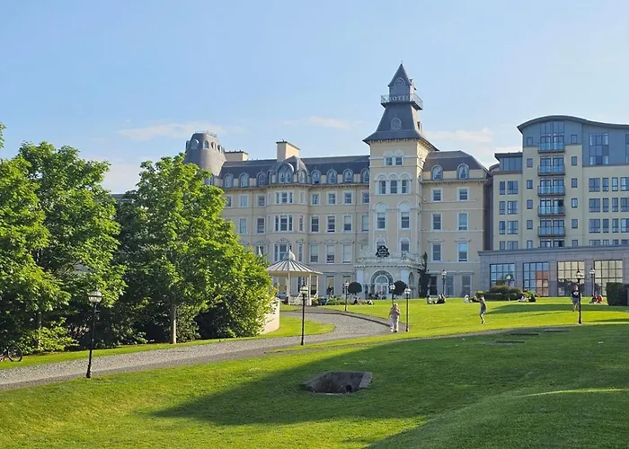 Royal Marine Hotel